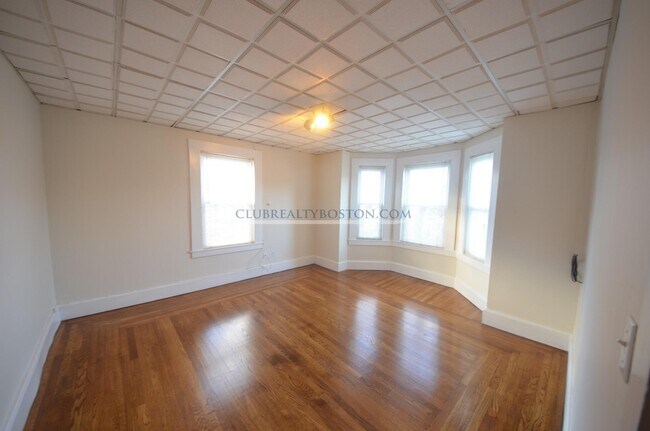 Photo - 23 Cushing St Unit 2