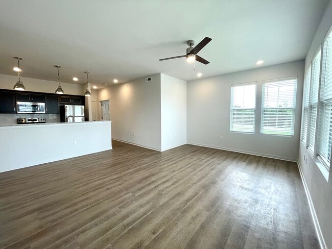 Photo - Lake Estates
