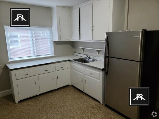 Building Photo - 1 bedroom in Brighton MA 02135 Unit 2 Rental