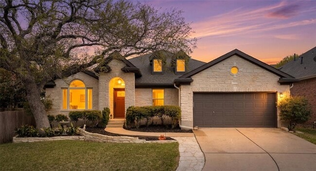 Building Photo - 2527 Crenshaw Dr