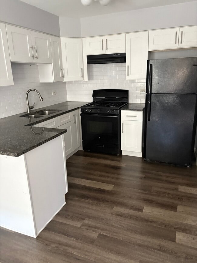 Photo - 4521 Maple Ave