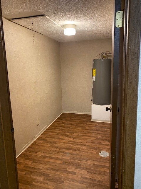 1-Bed Utility Room