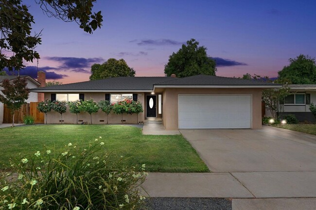 4 Bedroom / 2 Bathroom Home for Rent $2,700 - 4 Bedroom / 2 Bathroom Home for Rent $2,700