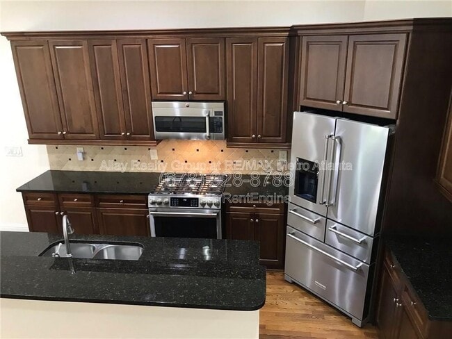 Photo - 2673 Rivers Edge Dr NE