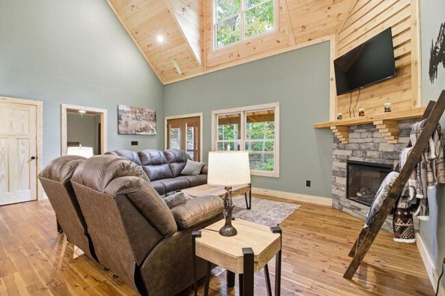 Photo - 3045 Jones Creek Ln Unit ID1333207P