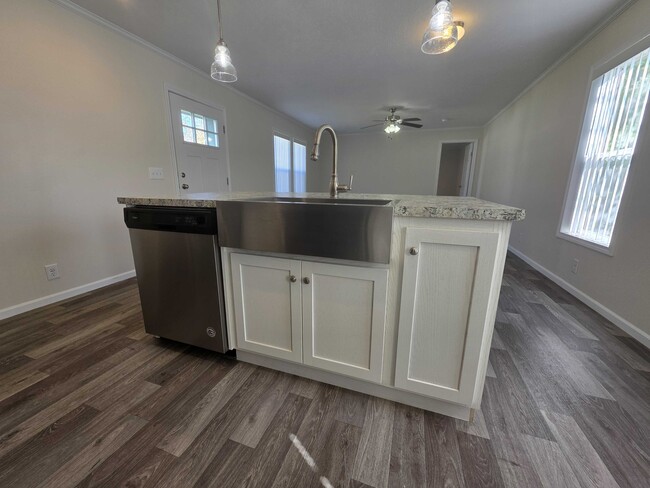 Photo - 3628 Birch St