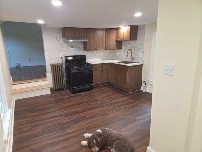 20 Chilcott Pl Unit 20 Chilcott #2