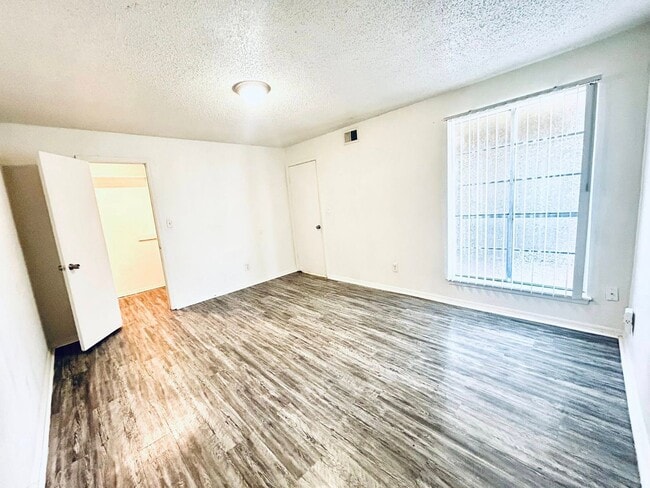 Photo - Sonterra Apartments (OK)