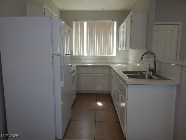 Photo - 2201 Ramsgate Dr Unit 325