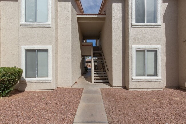 Photo - 2nd floor 2 bedroom unit in NW with easy access to Summerlin Pkwy and the 95/I-11