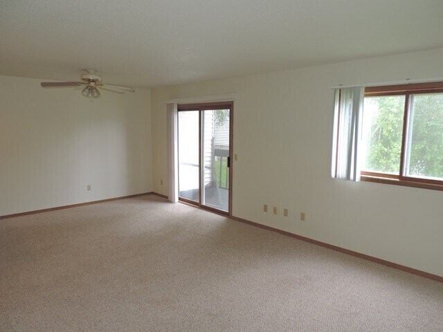 Photo - $1100 | 2 Bedroom, 1 Bathroom CONDO | CAT ...