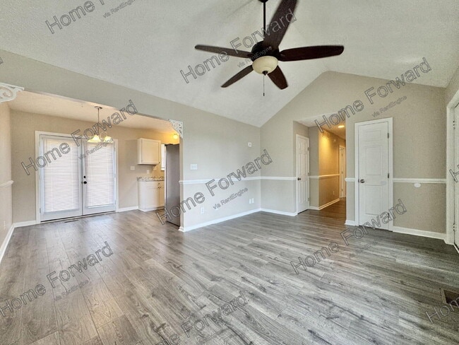 Photo - 102 Dale Hollow Dr