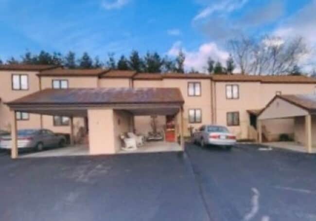 Building Photo - 1175 Pebble Dr Unit 1175 Pebble Dr BR VA Condo