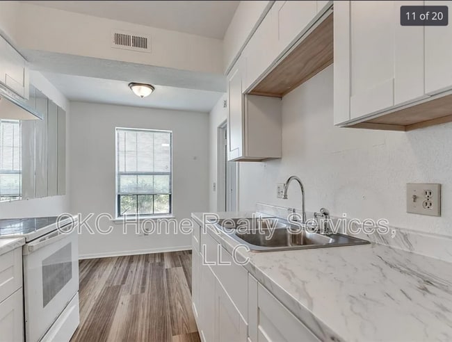 Photo - 7501 S Sherwood Ave Unidad Apt 16