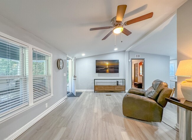 Photo - 16957 Lake Christiana Ct