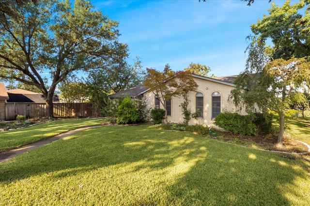 Photo - 2733 Biloxi Ln