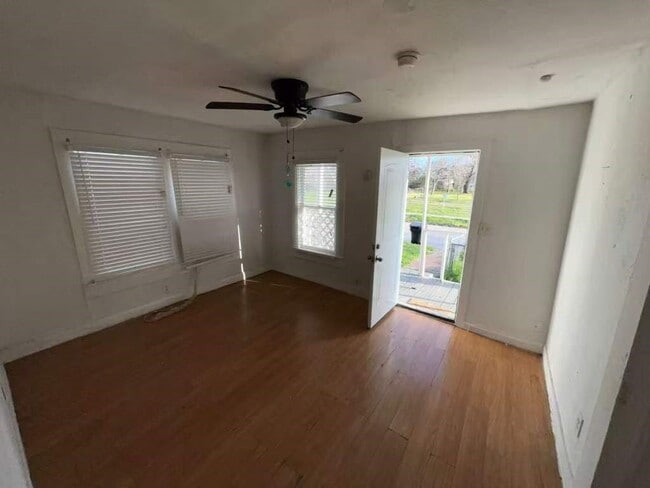 Photo - 4509 Pardee St