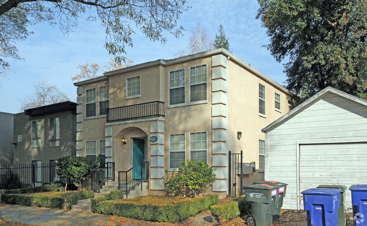 Photo - 321 T St