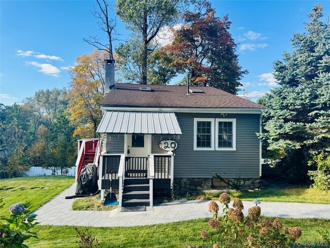Photo - 20 Sylvan Trail