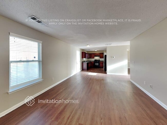 Photo - 215 Marriott Dr