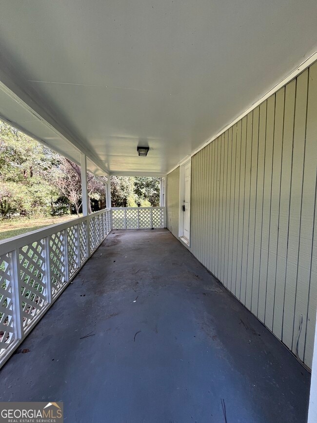 Photo - 3043 Hwy 81