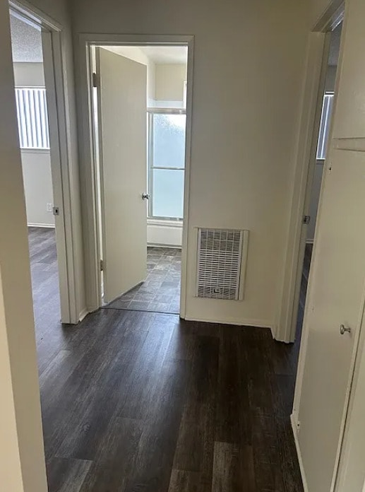 Photo - Cornuta Apartments