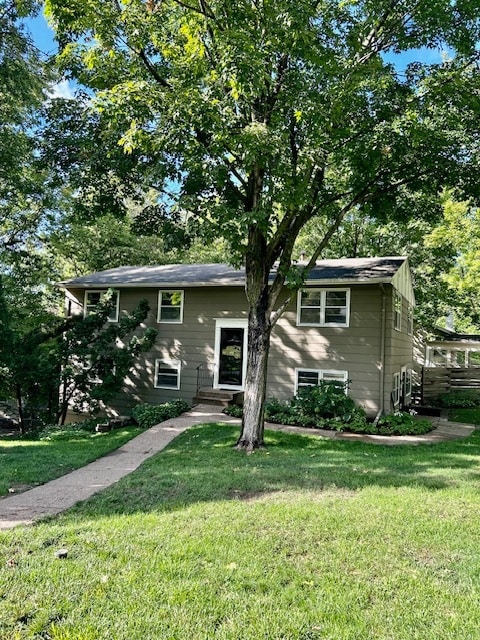 Building Photo - 301 Walker Ave N Rental