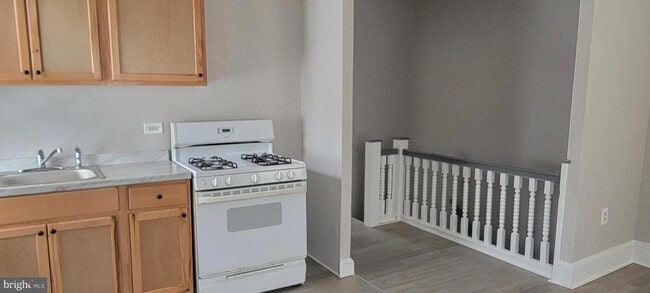 Photo - 6149 W Columbia Ave