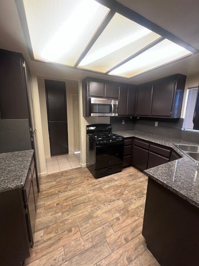 26595 Voyage Ln