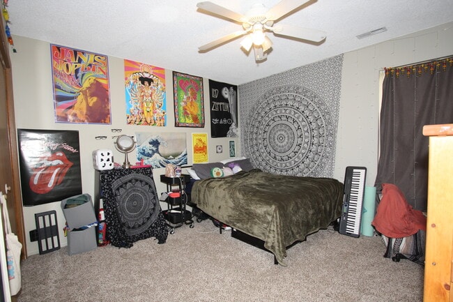 Sample Bedroom (all units have similar floor plan) - 1312 Ohio St