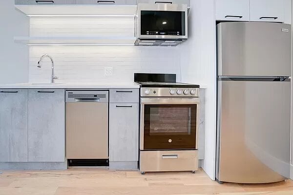 17 Jefferson St Unit 2