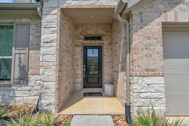 Photo - 1413 Cantabria Ct