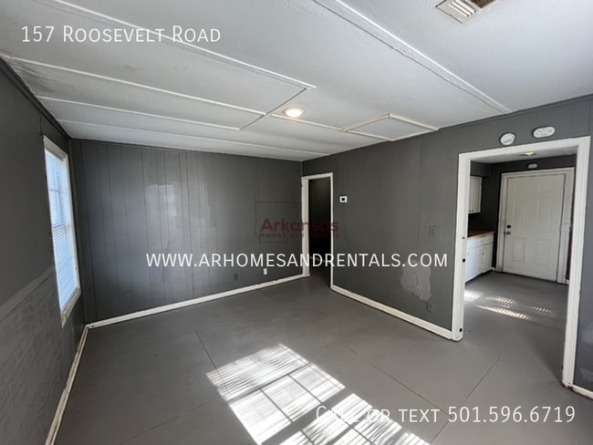 Photo - 157 Roosevelt Rd