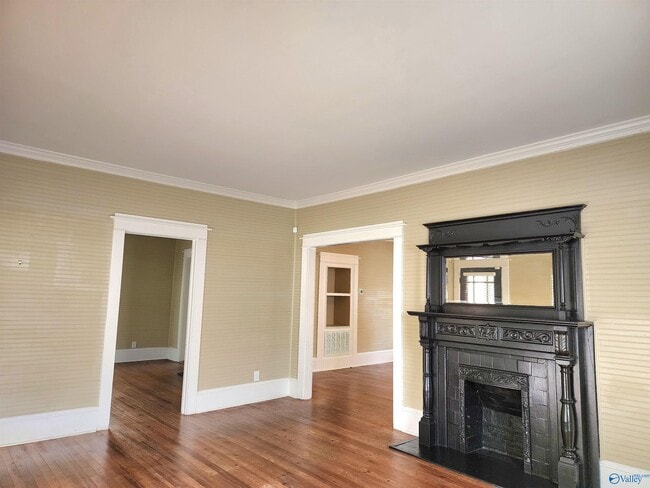 Photo - 1214 Pratt Ave NE