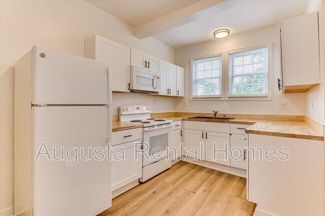 Photo - 1936 Warren St