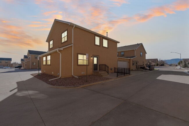 Photo - 7327 Carlin Grv