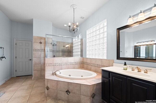 Baño principal - 846 Fawnway