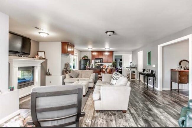 Photo - 1202 Nisqually St