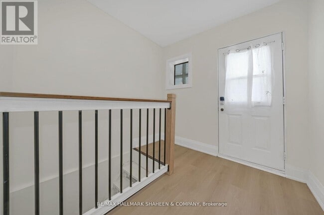 Photo - 203 Quebec St