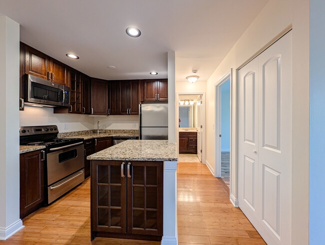 Photo - 1091 Rodenburg Rd Unit 303