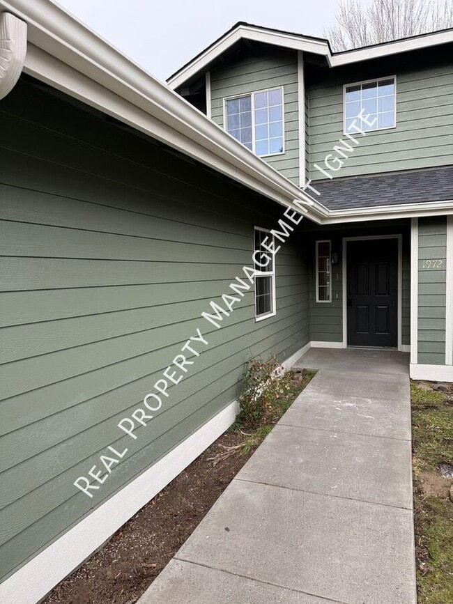 Photo - 1972 NE Sams Loop Unidad 3