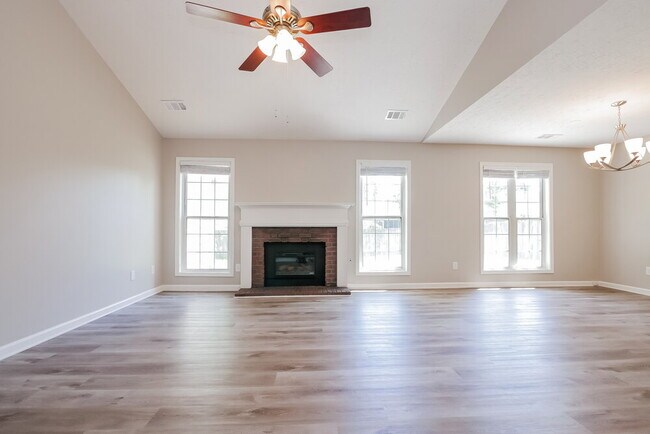 Photo - 260 Landing Dr