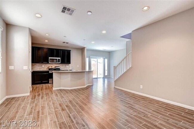 Photo - Beautiful 3 Bedroom Home For Rent