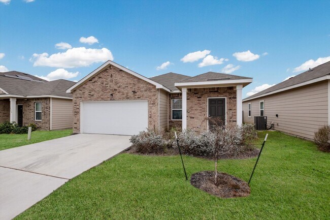 Photo - Ranch Style 3 Bed 2 Bath with Freshly painted and New Floors!