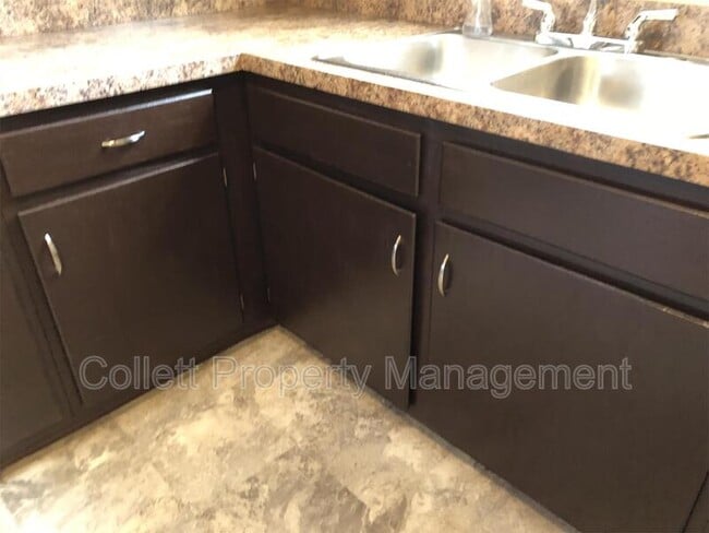 Photo - 6627 State Rd