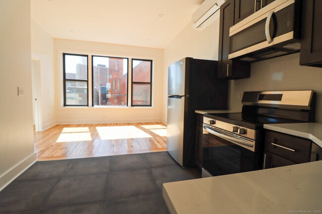 Photo - 253 State St Unit 3L