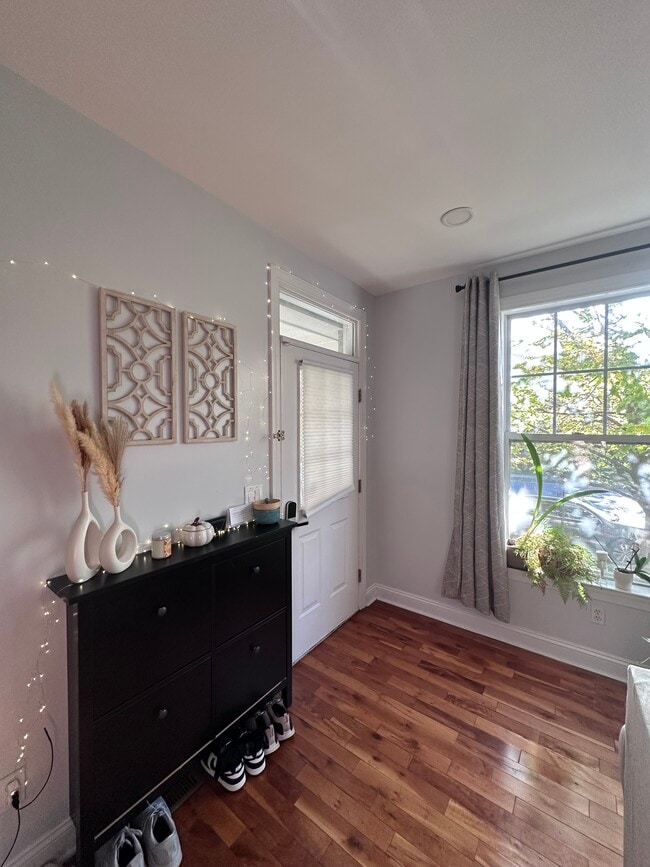 Building Photo - 114 Central Ave Unit 114