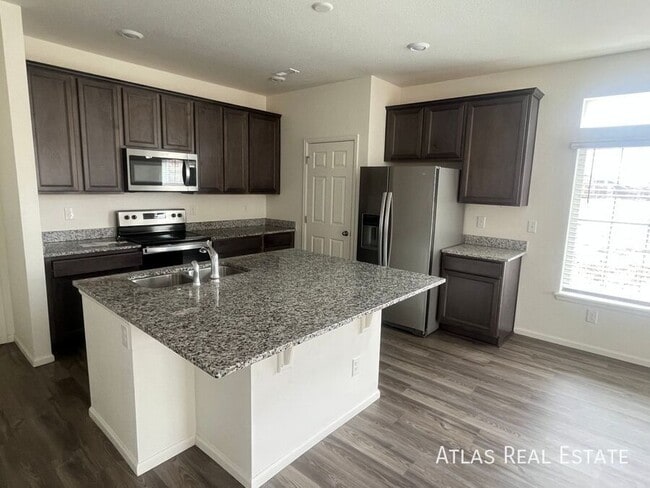 Building Photo - 17704 E 103rd Ave