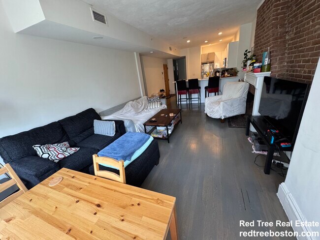 Photo - 1407 Beacon St Unit #3