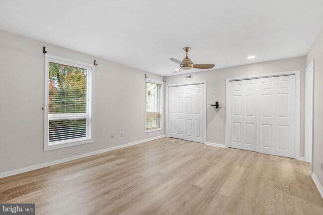 Photo - 2322 Wallace St